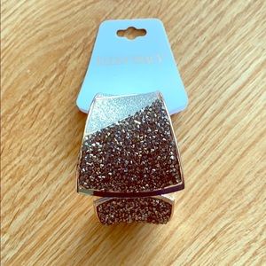 NWT Ellen Tracy Hinged Cuff